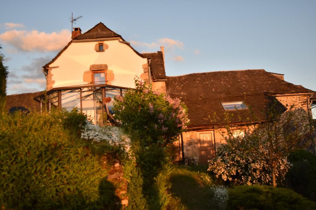 Les Hotes Du Lac, Chambres Et Tables D'Hotes Mandailles  Exteriör bild